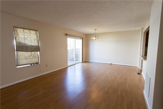 Building Photo - 3304 Timberglen Dr