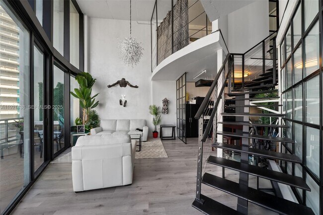 Building Photo - 690 SW 1st Ct