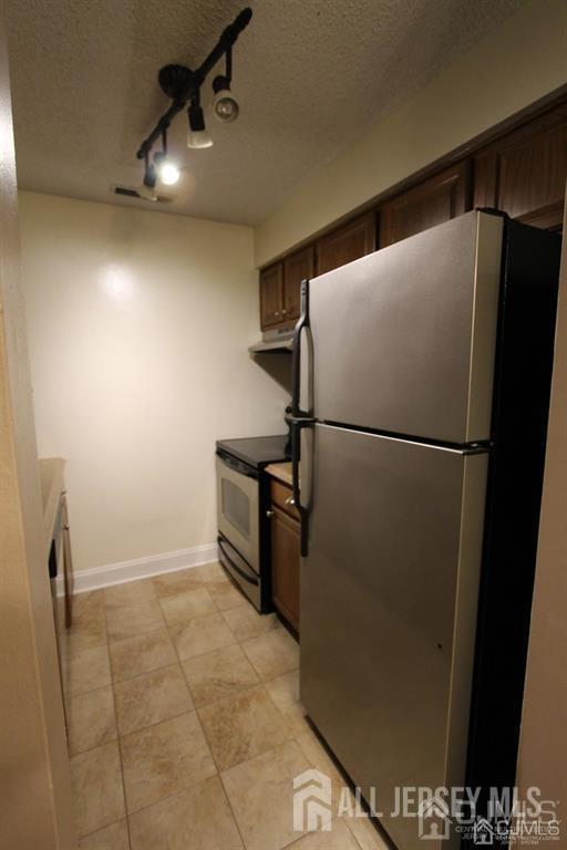 Building Photo - 1508 Ravens Crest Dr