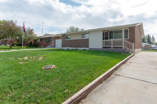 Primary Photo - 4761 Greybull Ave