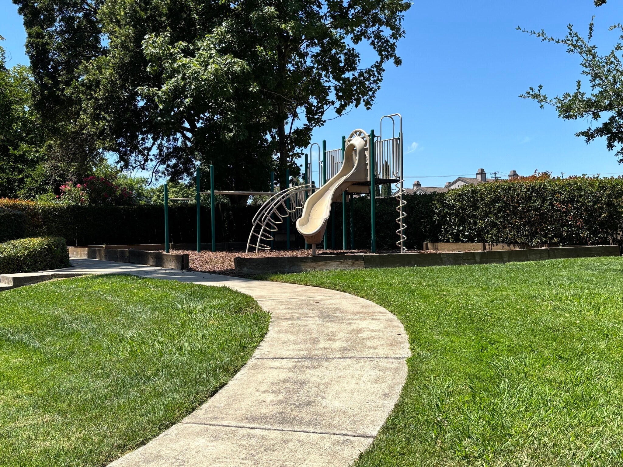 Building Photo - 5008 Bremner Way