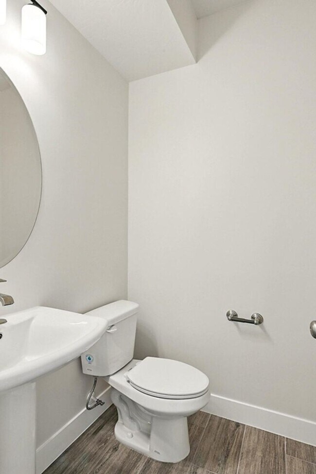 Building Photo - Brand New Home!