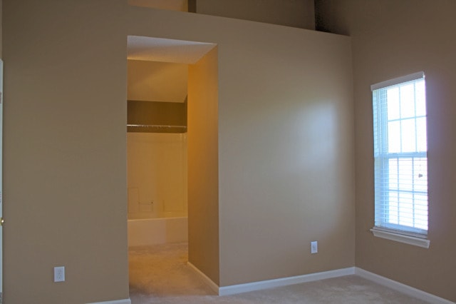 Building Photo - Charming, Well-Loved 3 Bedroom Home near the Streets at Southpoint!