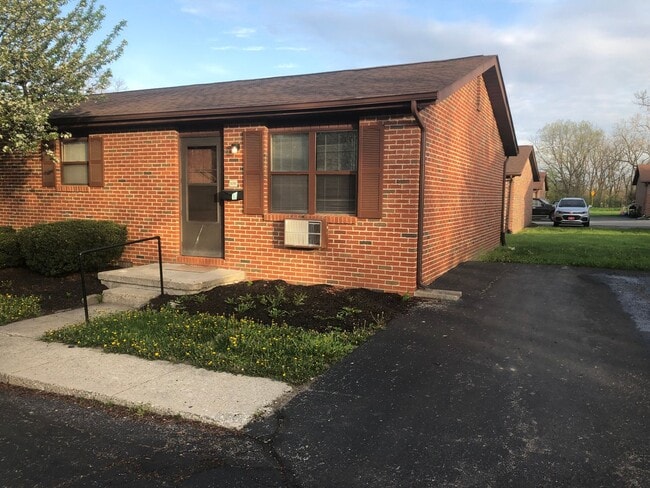 Primary Photo - 209 N Madison Rd