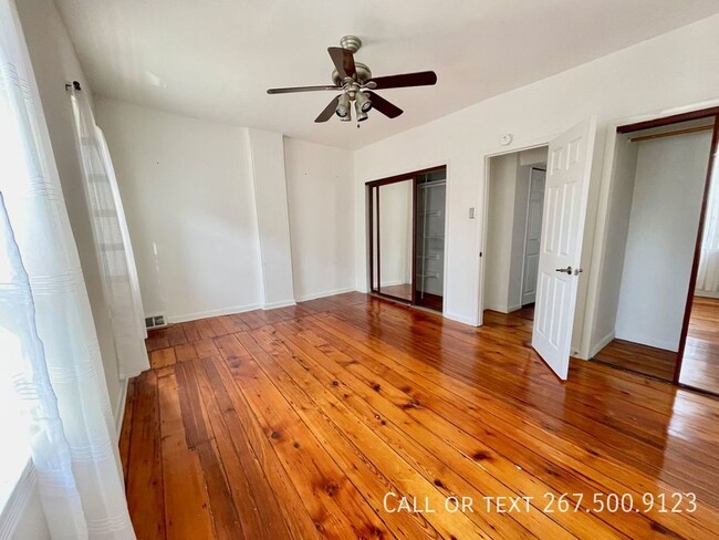 Building Photo - Renovated 2bd apt in Northern Liberties. D...