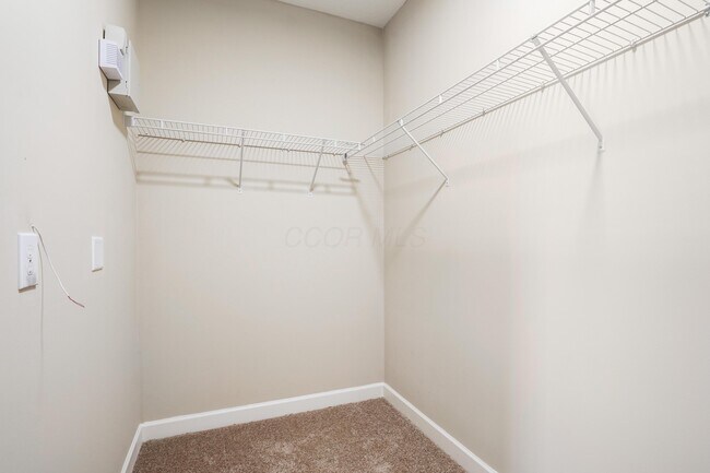 Building Photo - 5873 Spruce Forest Dr