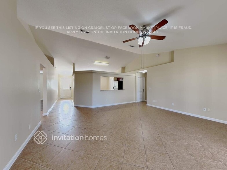 Building Photo - 9600 Saragossa St