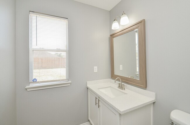 Building Photo - 20131 Larkspur Landing
