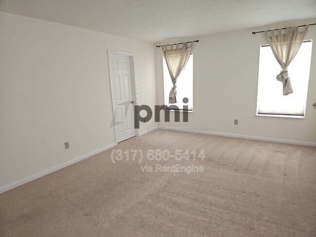 Building Photo - 5240 Castamere Dr