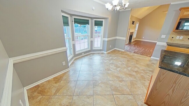 Building Photo - 151 Spring Valley Dr