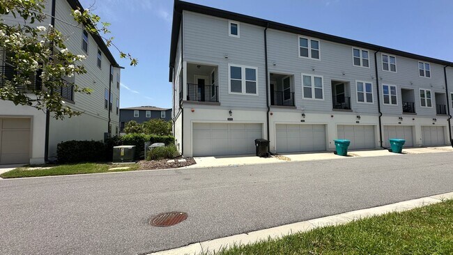 Building Photo - 8454 Sperry St