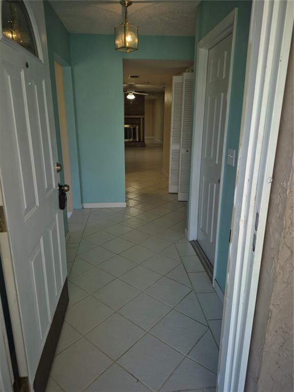 Building Photo - 9802 Riverview Dr