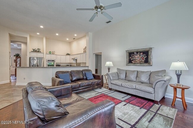 Building Photo - 8205 Bay Tree Ln