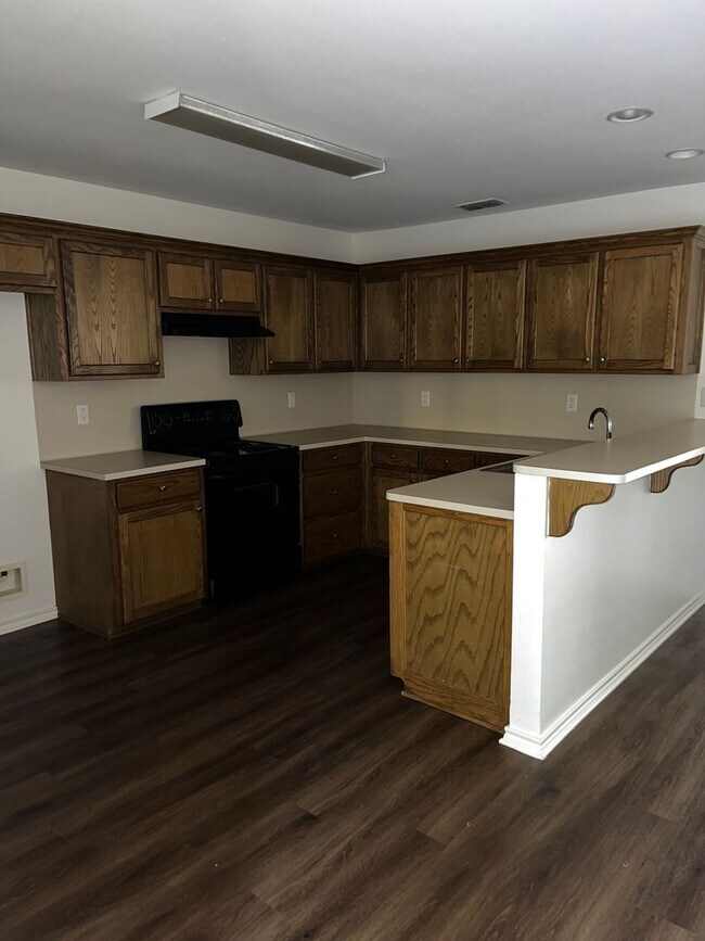 Building Photo - 2010 Seabiscuit Trce