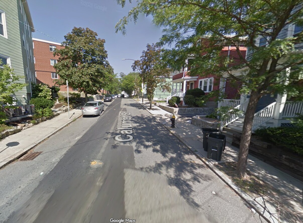 Building Photo - 224 Calumet St