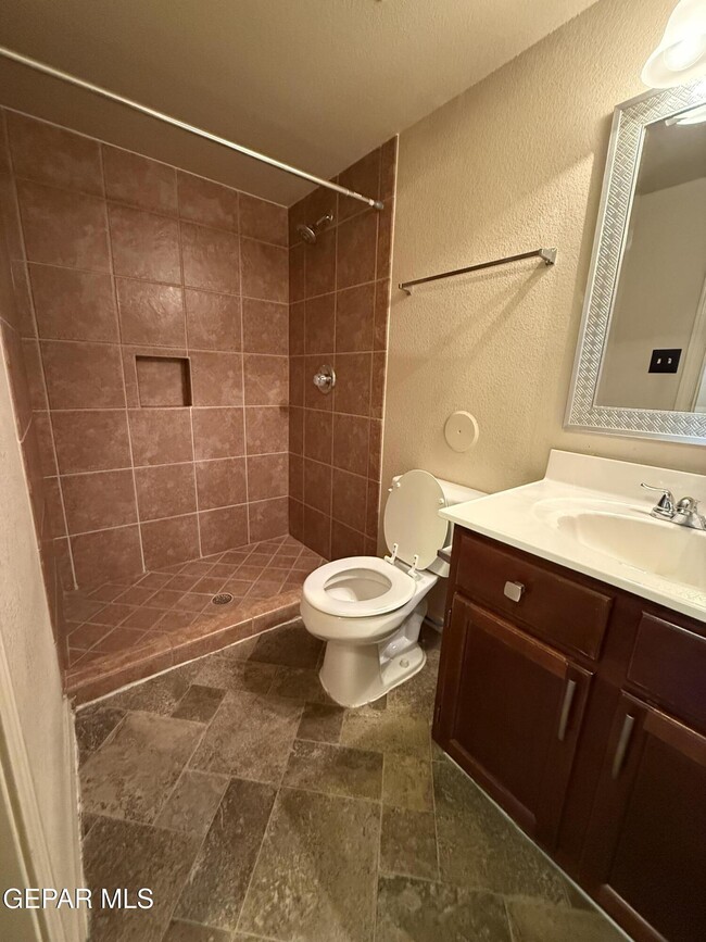 Building Photo - 12557 Paseo Lindo Dr
