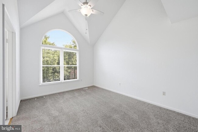 Building Photo - 46733 Woodmint Terrace