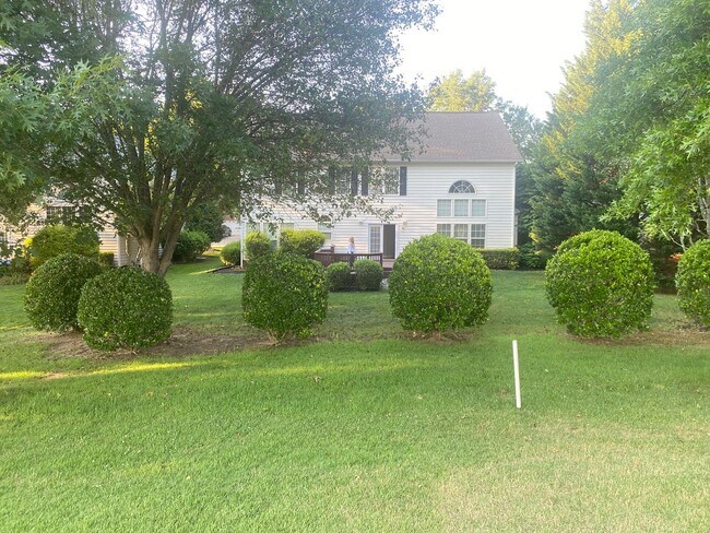 Building Photo - Immaculate Northstone Home Located on the 12th Hole