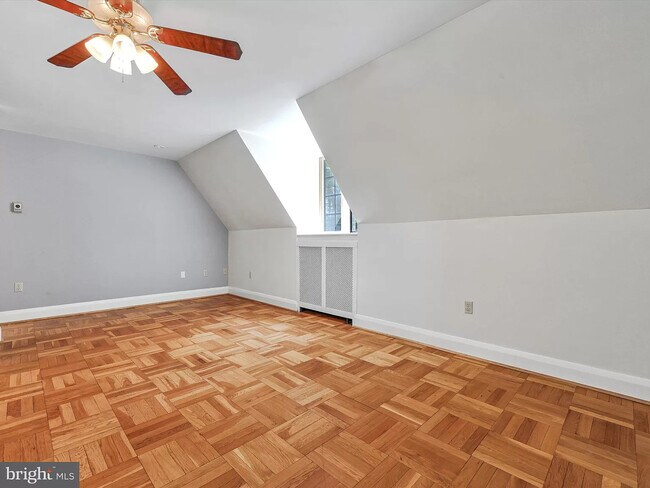 Building Photo - 405 N Tulpehocken Rd