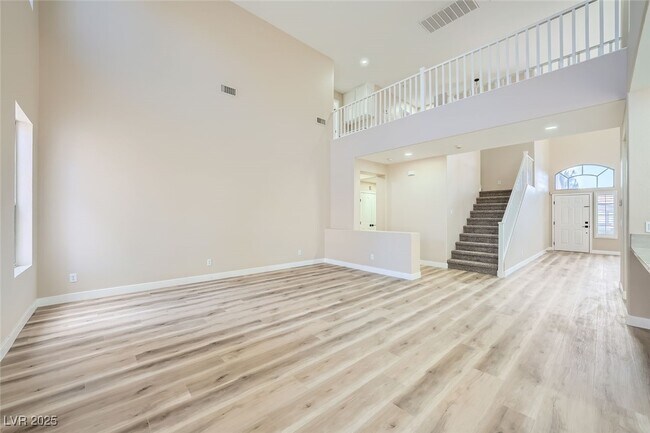 Building Photo - 9272 W Viking Rd