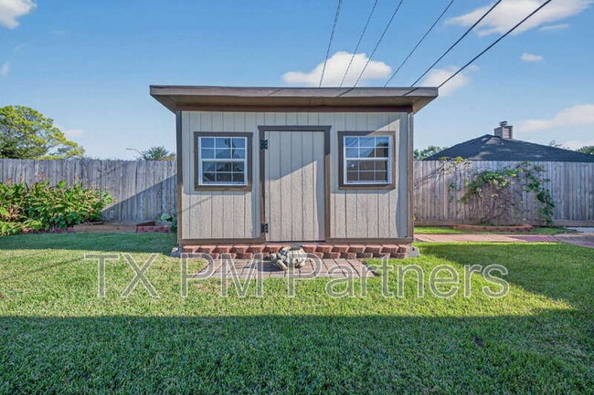 Building Photo - 23410 Stratsborough Dr