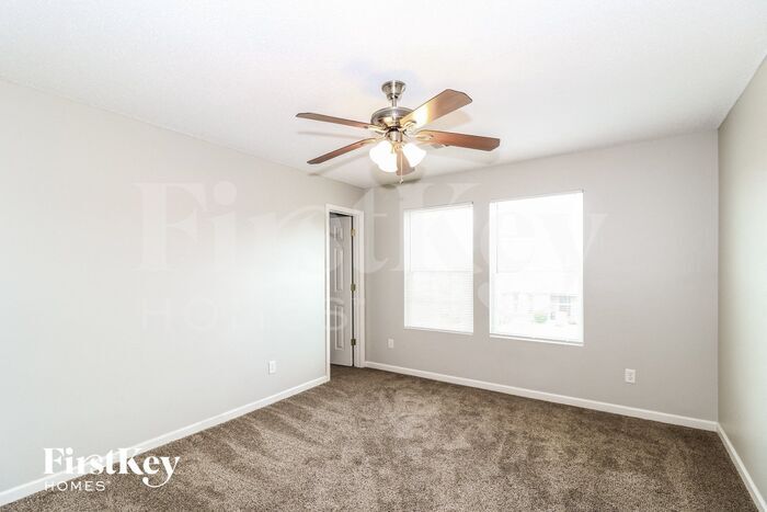 Building Photo - 10045 Branley Oak Dr