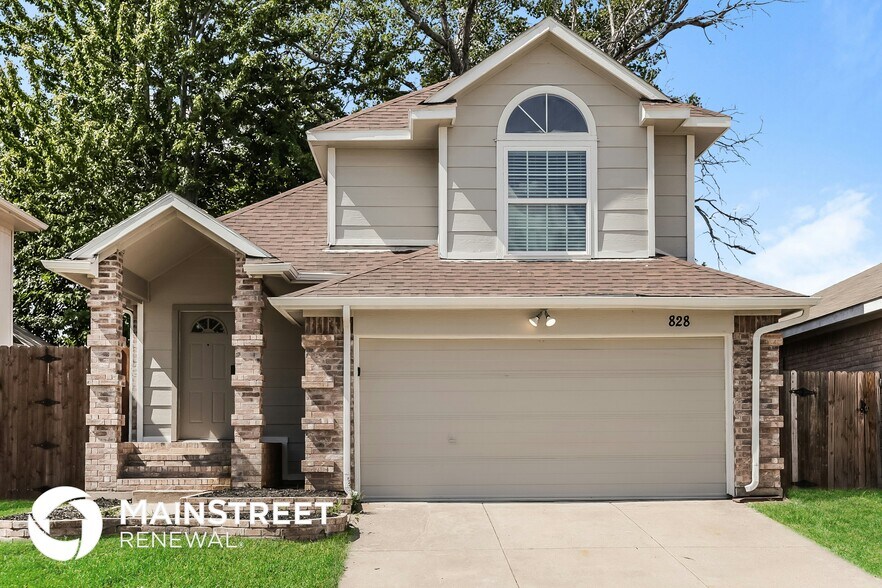 Primary Photo - 828 Bentree Dr