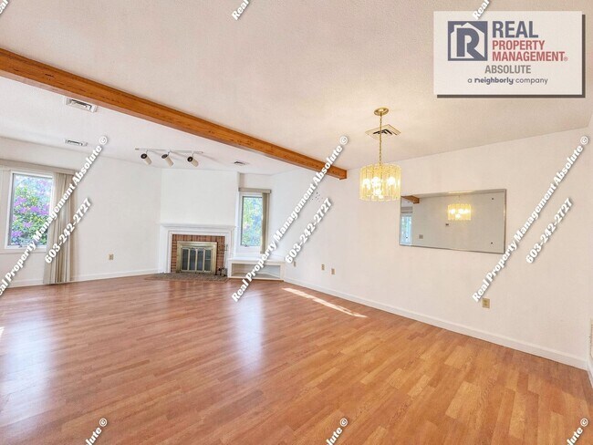 Building Photo - Spacious 2BR/2BA Condo with Garage, Balcony, Pool & Mine Falls Access