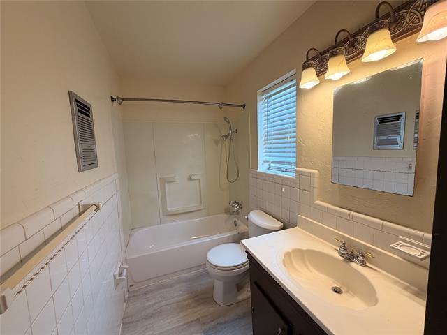 Building Photo - 1416 Norwood Dr