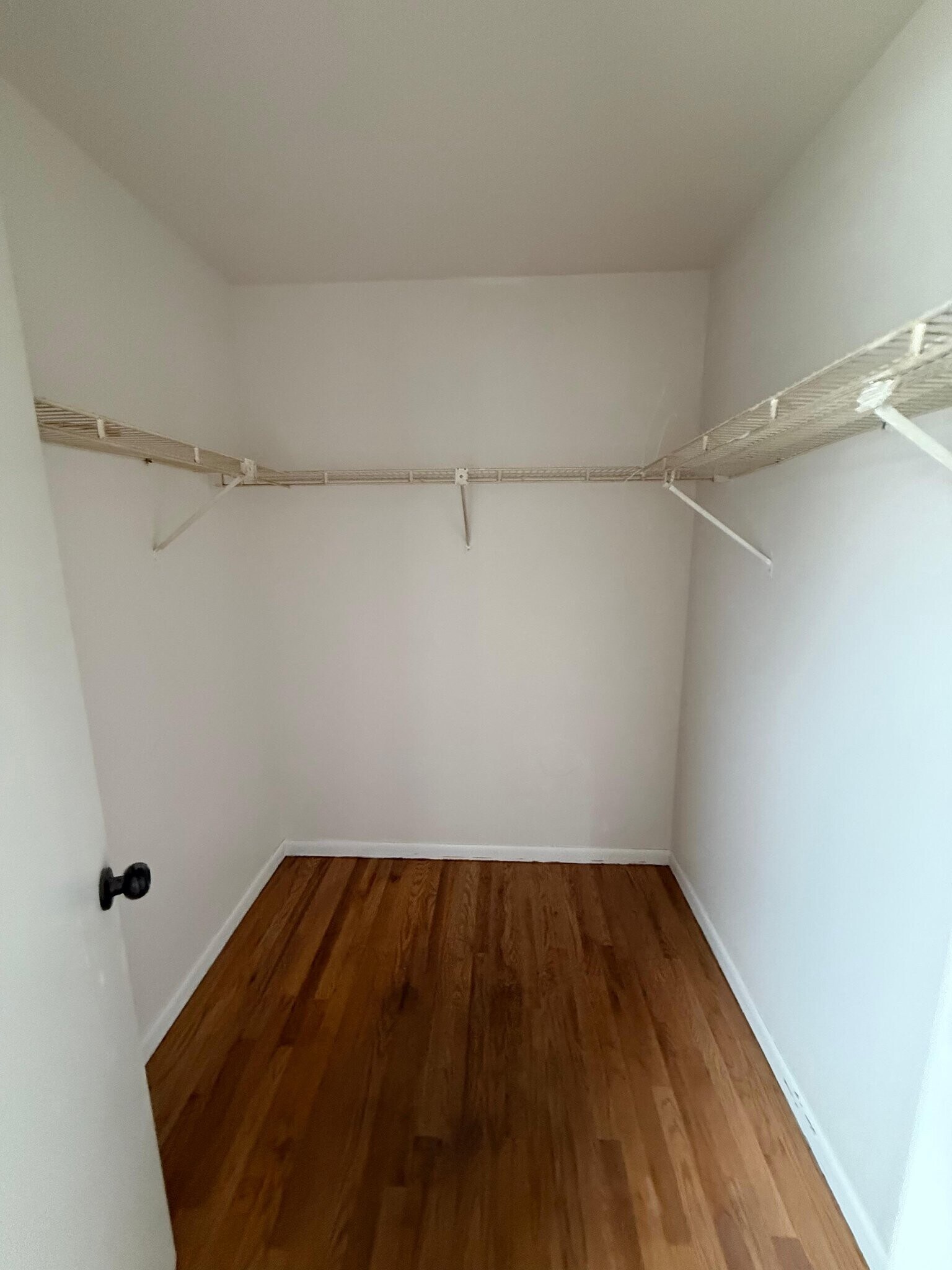 Building Photo - 1221 Windward Ave