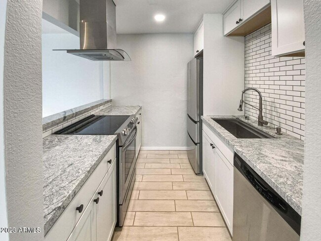 Primary Photo - 3416 N 44th St