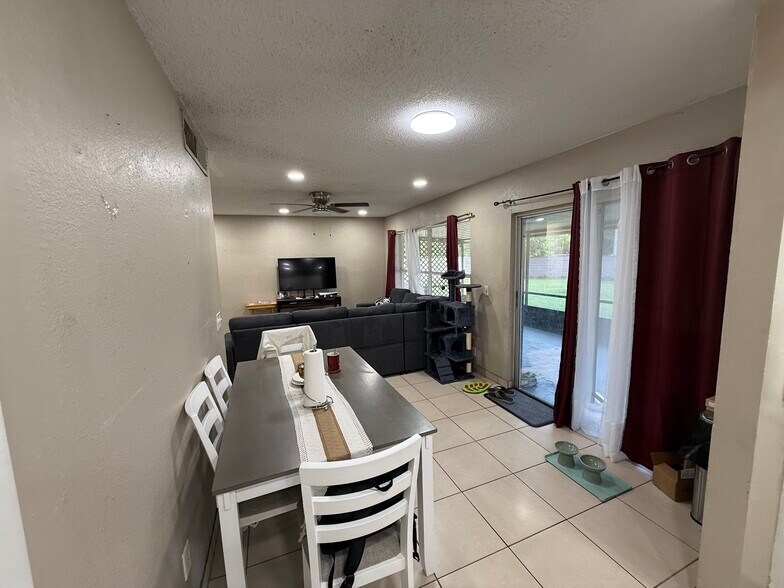 Building Photo - 5860 Mattox St