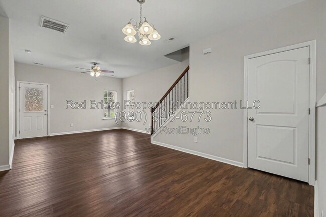 Building Photo - 10448 Benfield Rd