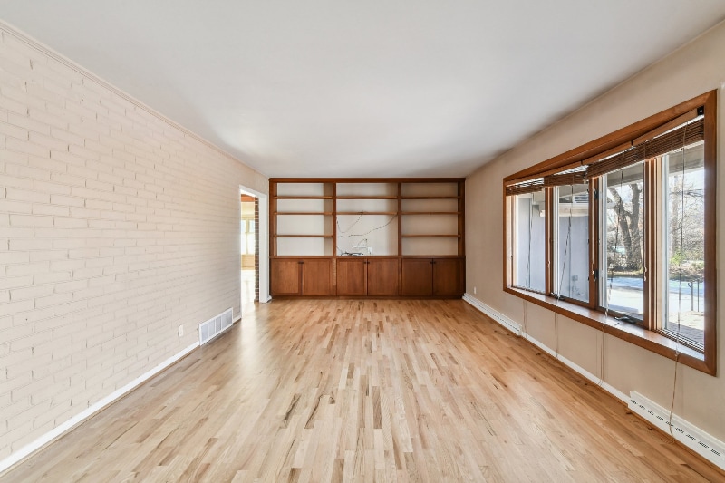 Building Photo - 2550 S Dahlia St