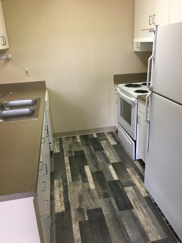 Kitchen - Denver Creek