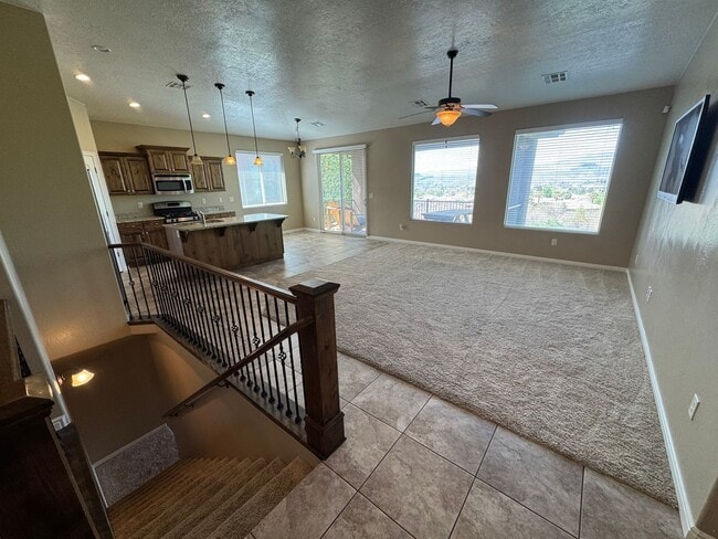 Building Photo - PRICE JUST REDUCED! Highly Desirable Lakota Ridge!