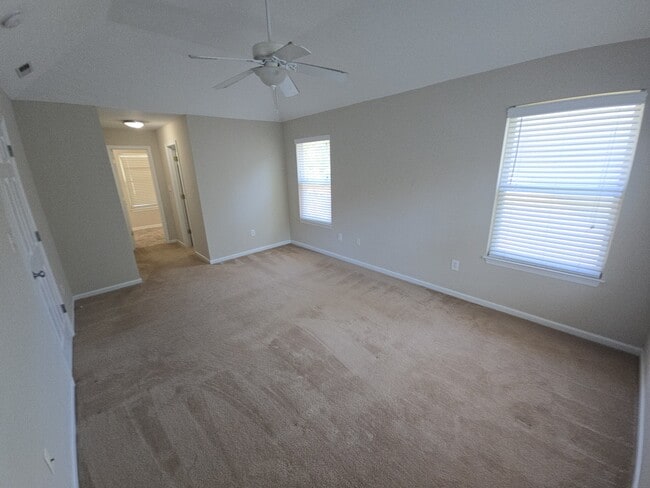 Building Photo - 908 Terrace Ave