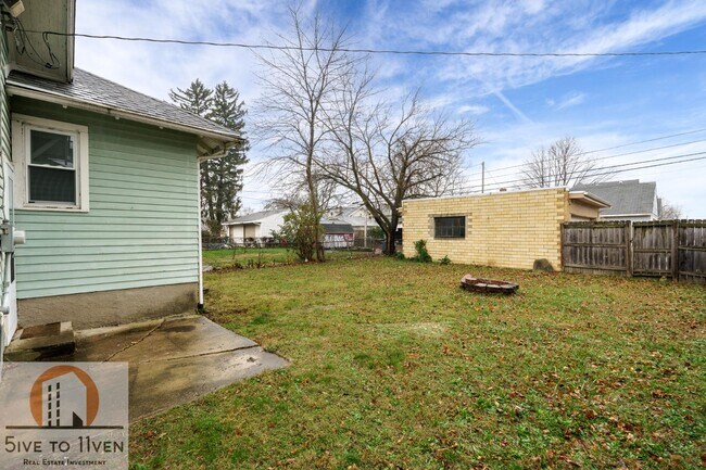 Building Photo - 1203 Arbor Ave