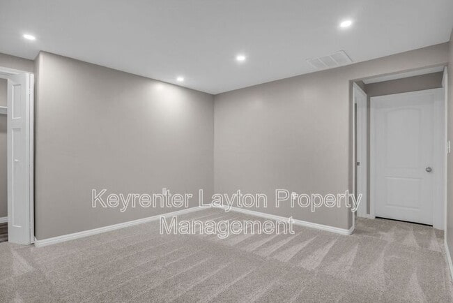 Building Photo - 826 W 1600 S