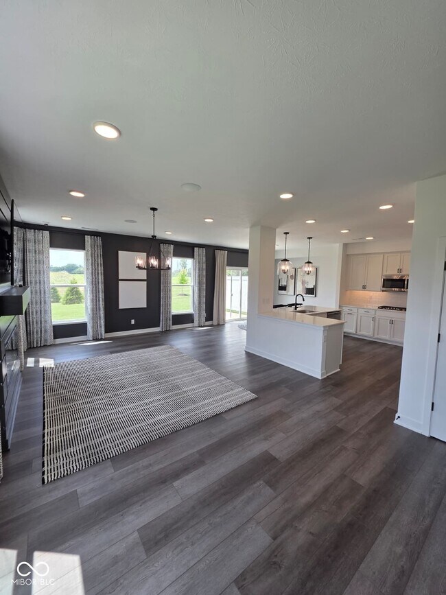 Building Photo - 10715 Mangrove Dr