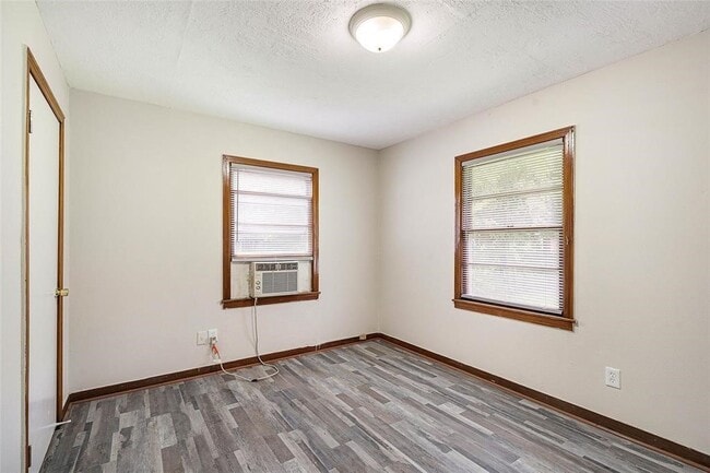 Building Photo - 3001 Rust Ave