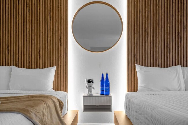 Building Photo - 468 Golden Isles Dr