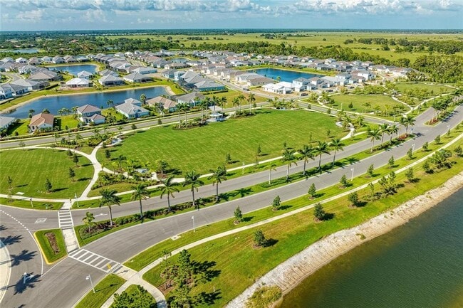 Building Photo - 6629 Fort Pierce Ave