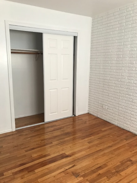 Building Photo - 241 Quinnipiac Ave