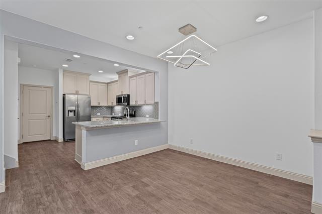 Building Photo - 3012 Gaylord Dr