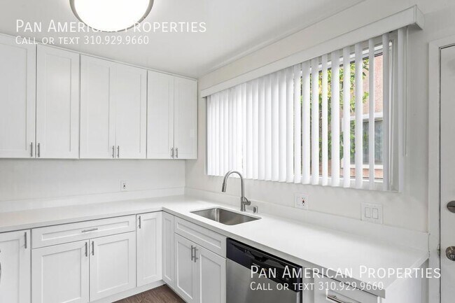 Building Photo - 14036 Dickey St-A