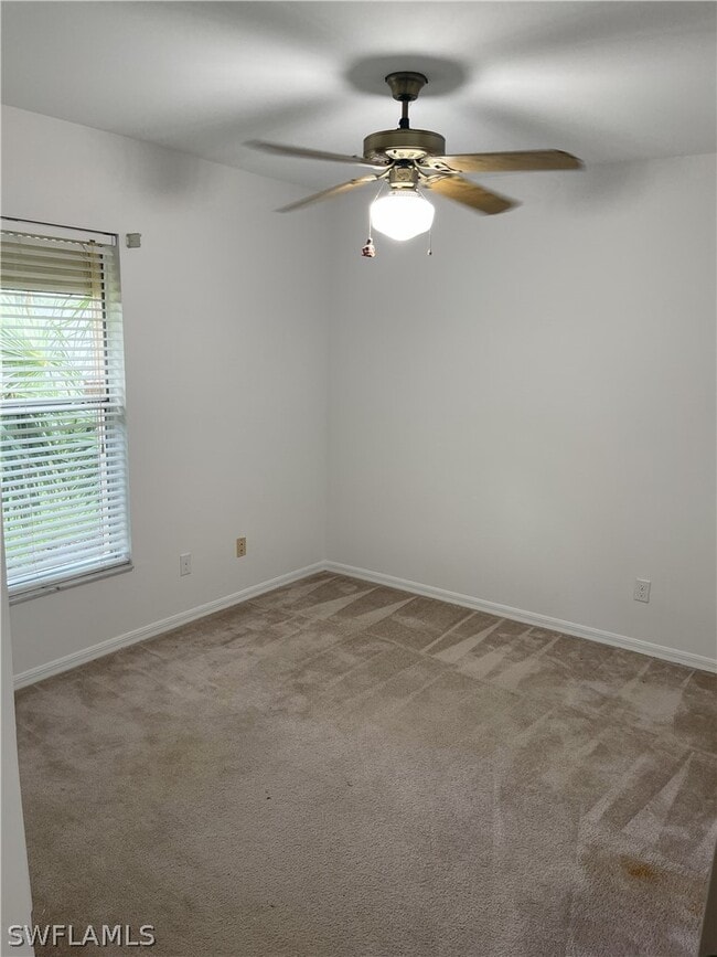 Building Photo - 9758 Country Oaks Dr