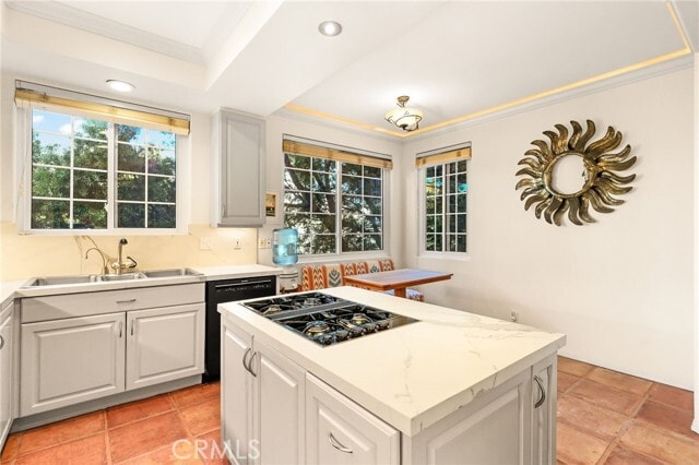 Building Photo - 1827 Barry Ave