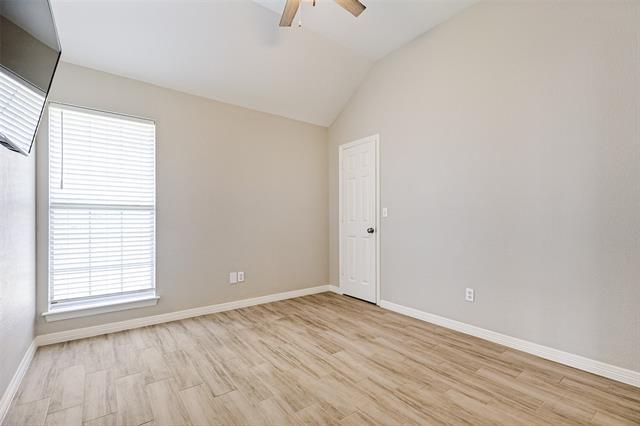 Building Photo - 10060 Danbury Dr