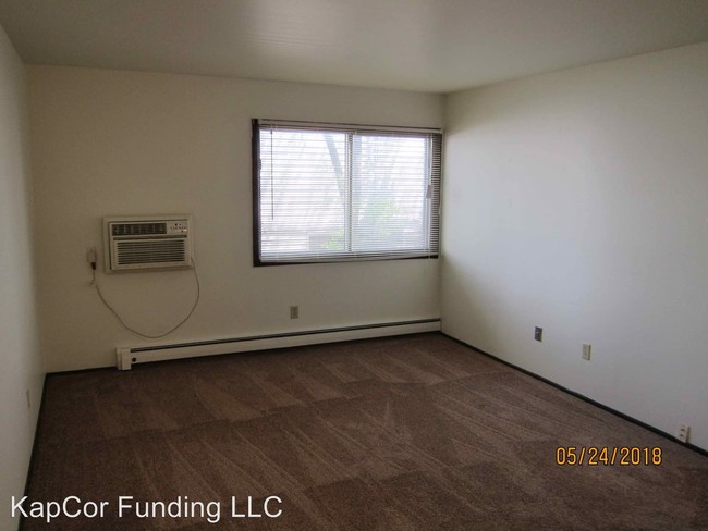 Building Photo - 1212 N 27th St